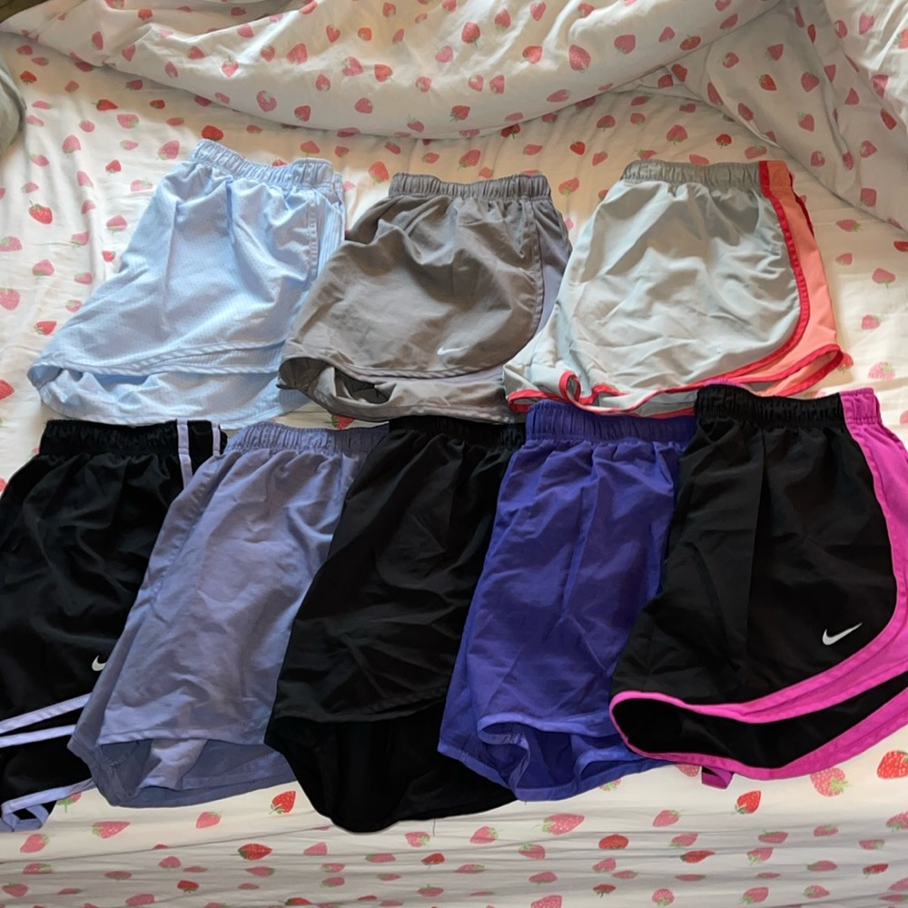 8 pairs of Nike shorts! A huge bundle